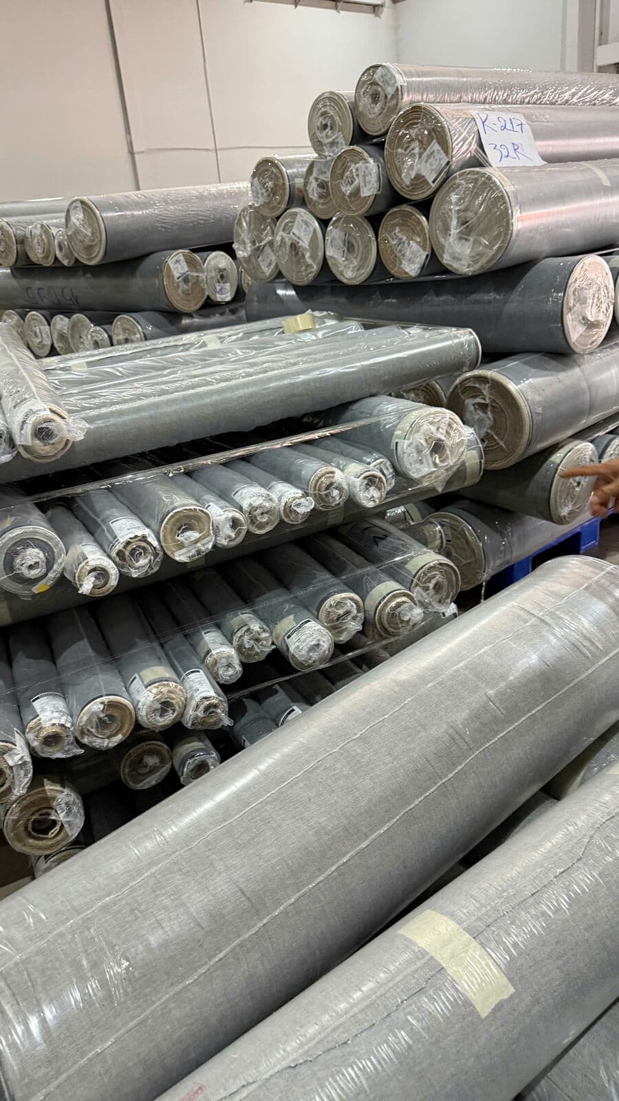 Cây vải xám xếp nhiều tầng