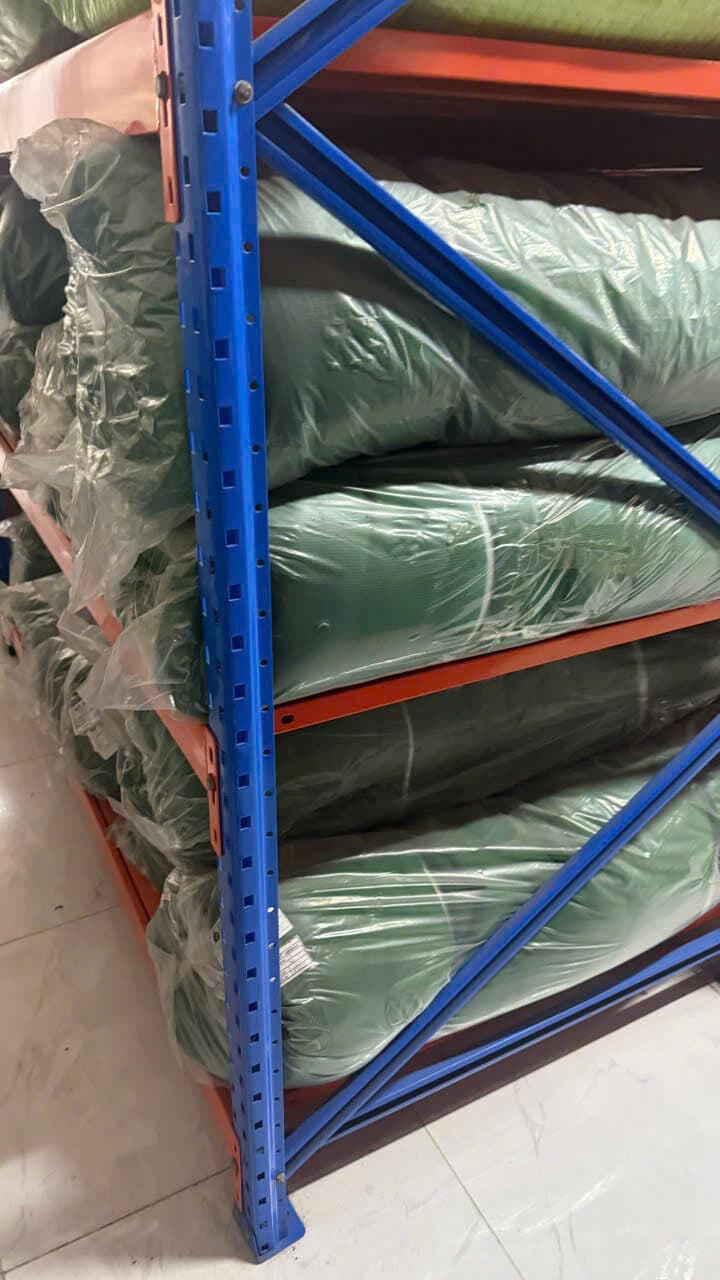 Kệ vải cây màu xanh bọc nilon